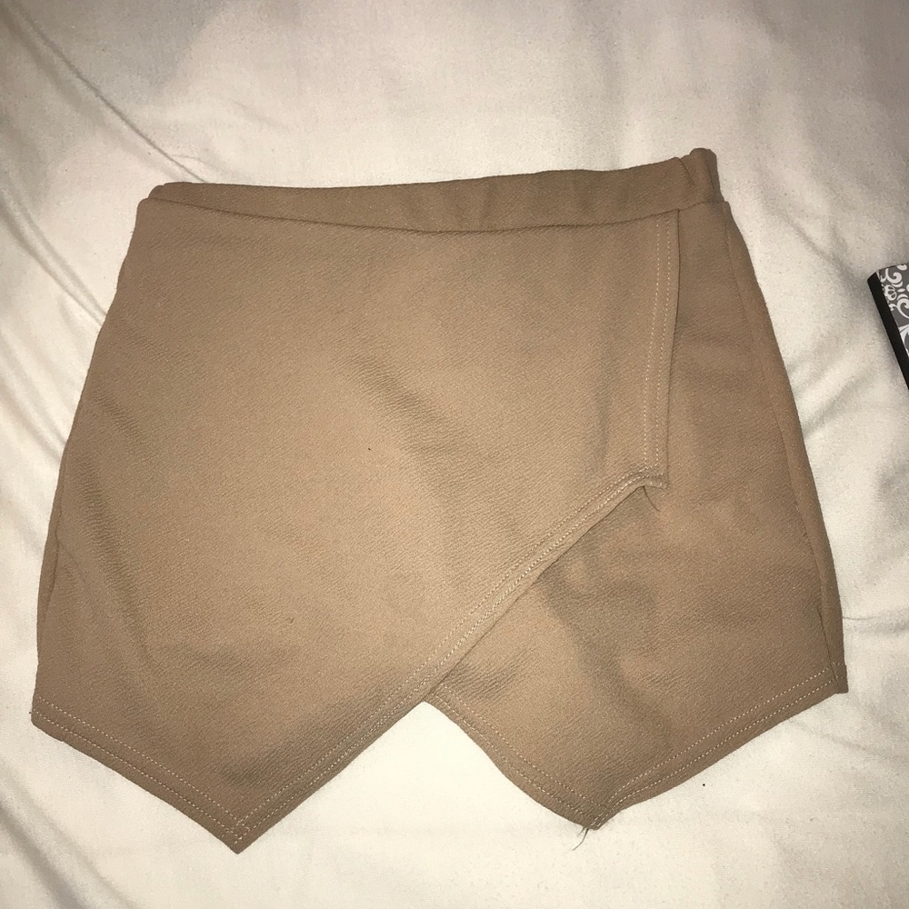 skort